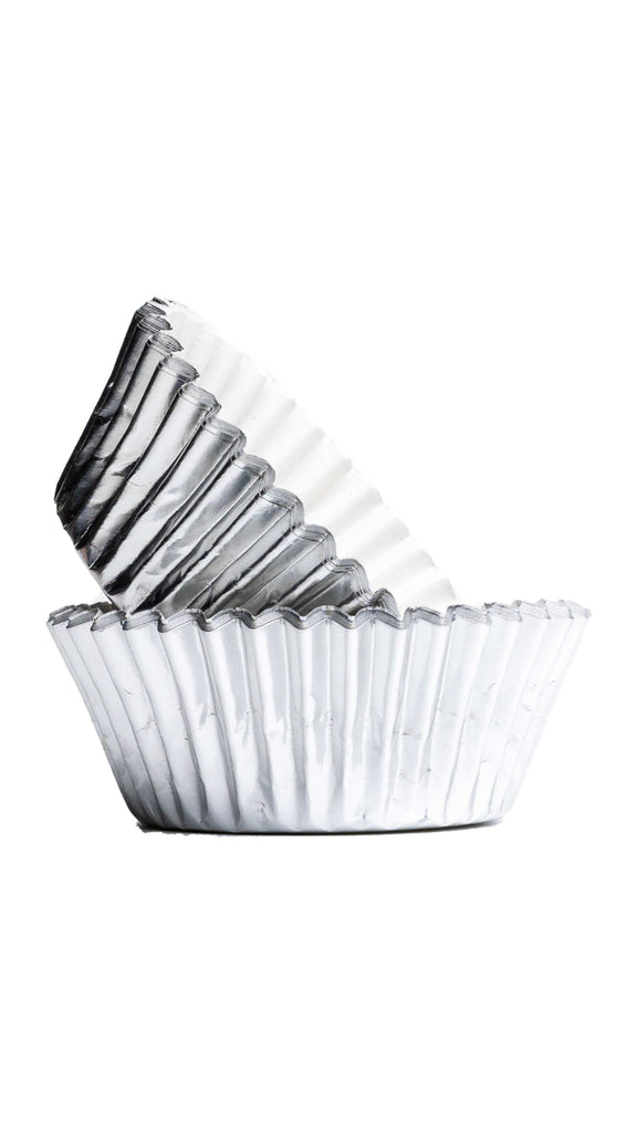 https://www.simplycakecrafts.com/cdn/shop/products/pme-cupcake-cases-metallic-silver-30-pack-cupcake-cases-pme-567983_1024x1024.jpg?v=1634894873